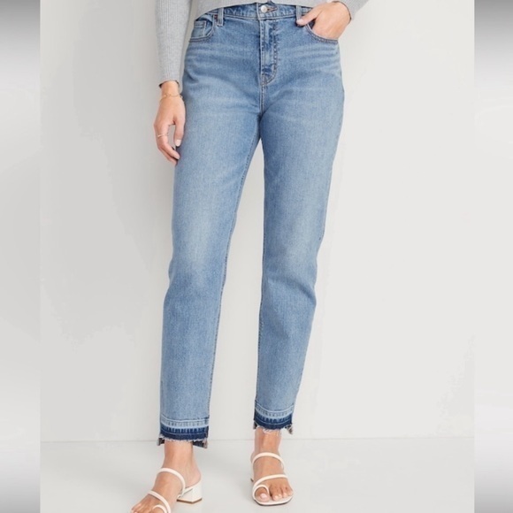 EUC Old Navy Mid Rise Boyfriend Jeans 10 released hem discounted shipping - Picture 1 of 10